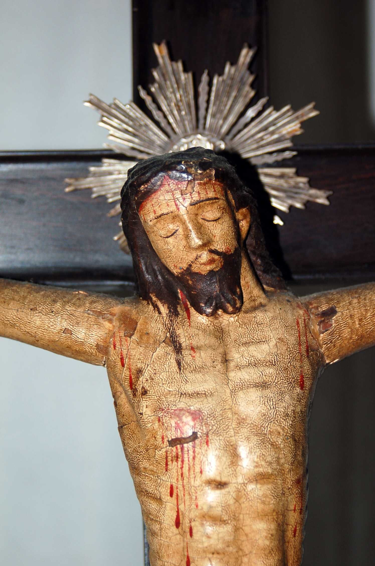 Crucifixo com Cristo Séc. XVIII / XIX em madeira e prata