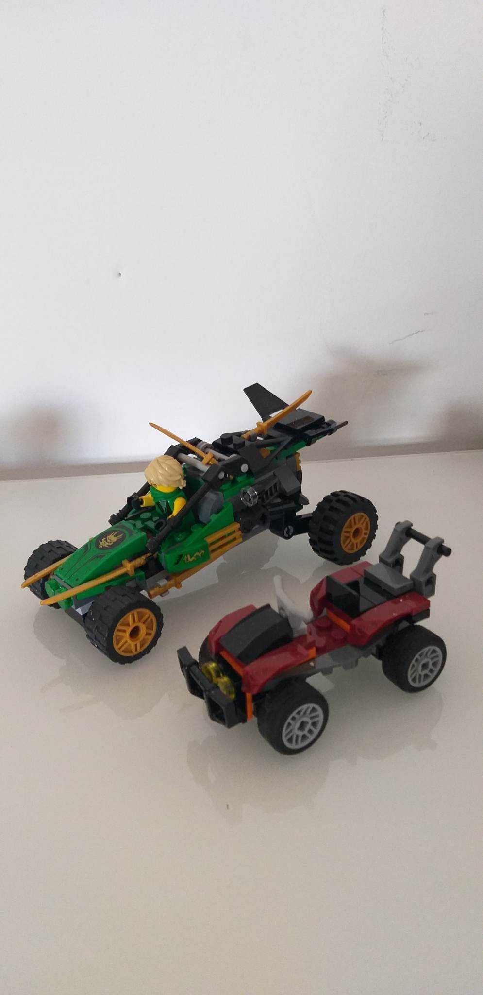 Dois carros LEGO