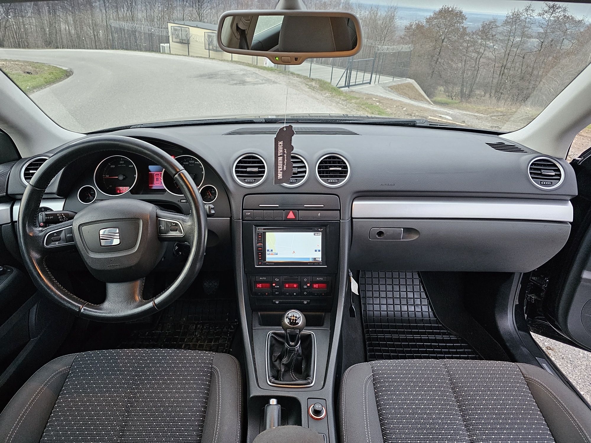 Wypozyczalnia samochodów wynajem KingCars