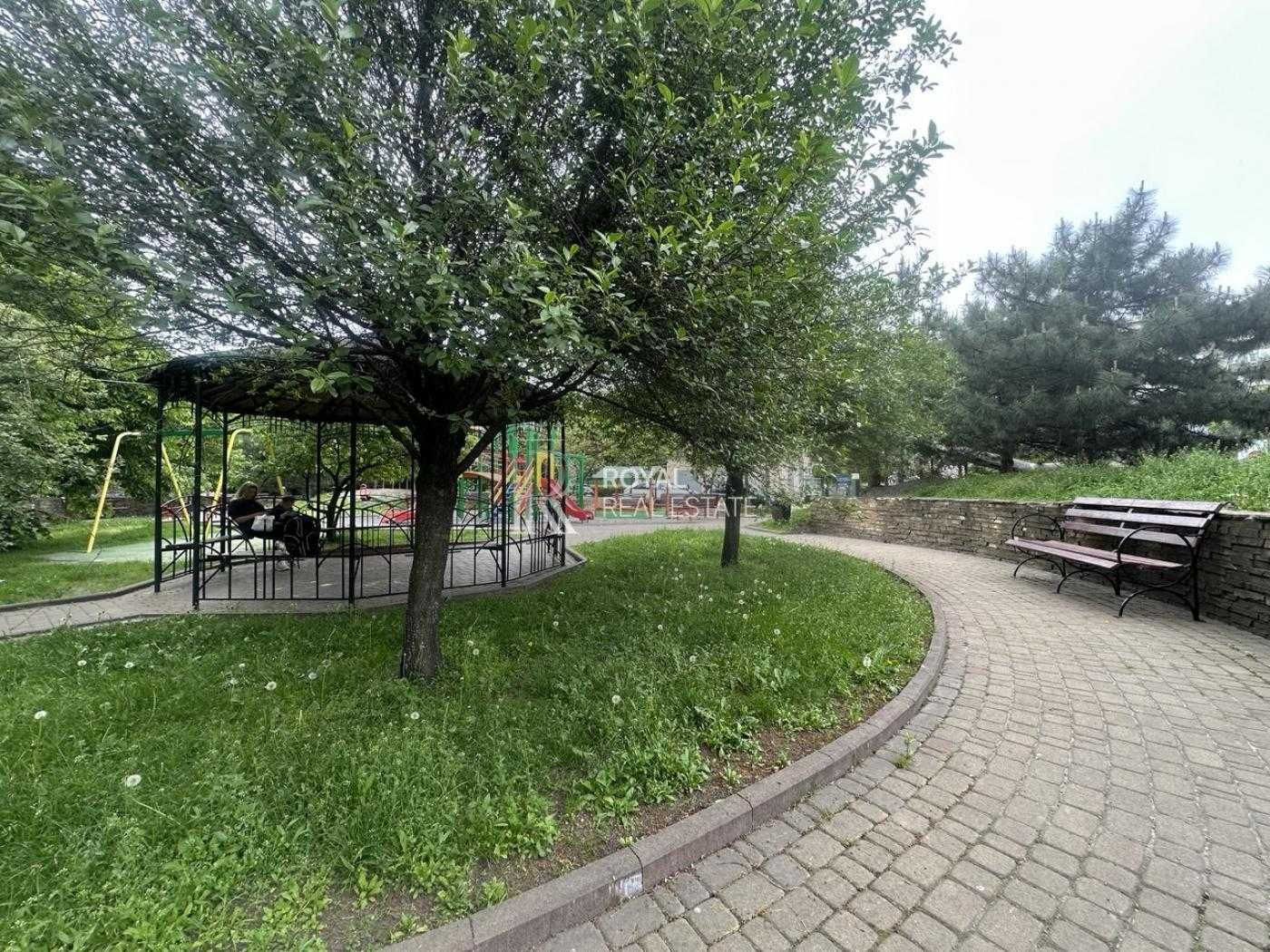 Оренда Квартира 1-к 80 м.кв. ЖК Космополітен Підземний паркінг Метро