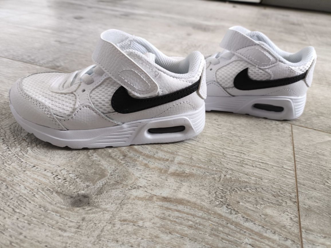 Buty Nowe Nike Air r25