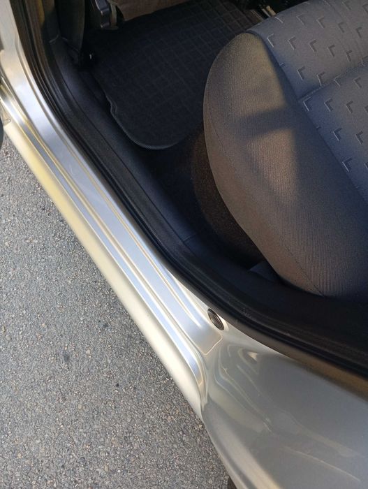 Продам шкода тур 2008 1.6