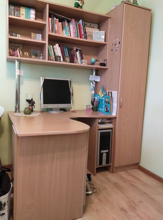 Меблевий куток для заняття