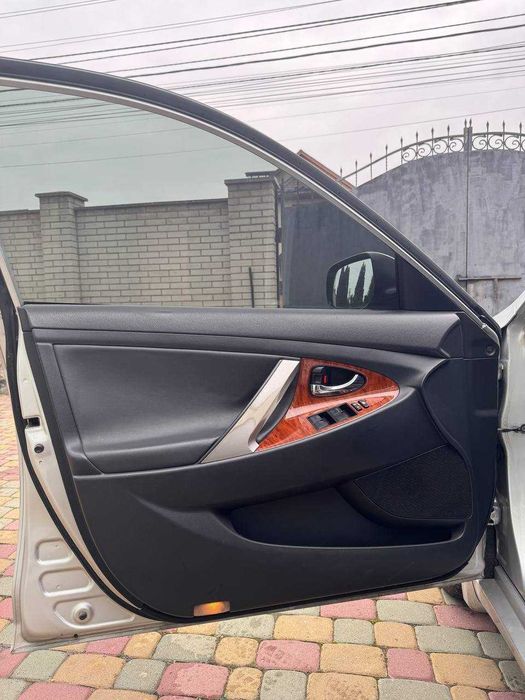 Продам Toyota Camry 2007-2008