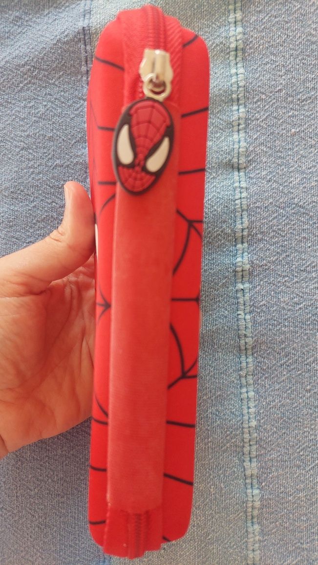 Estojo Homem Aranha (Spiderman) resistente