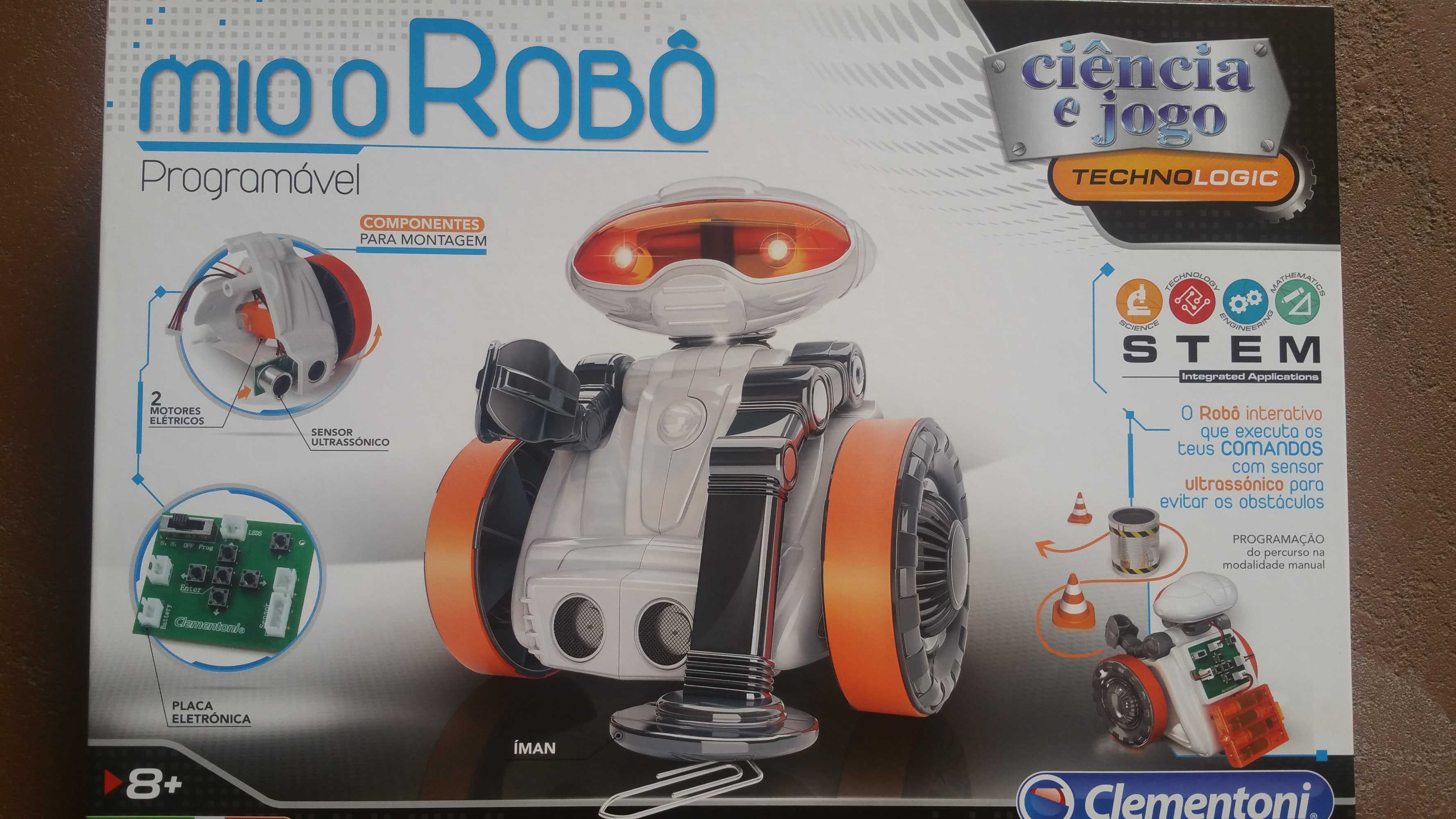 Robot lúdico-pedagógico programável - novo