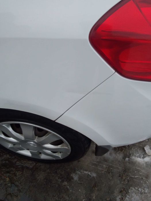 Renault klio 3      (2011р.)