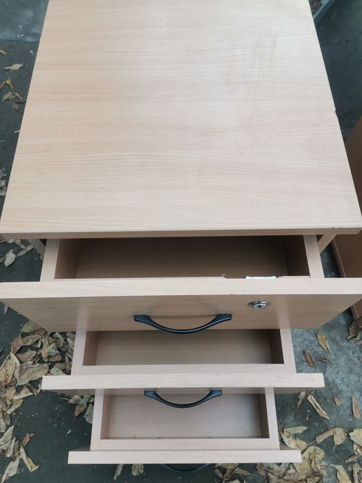 Тумбочка офисная