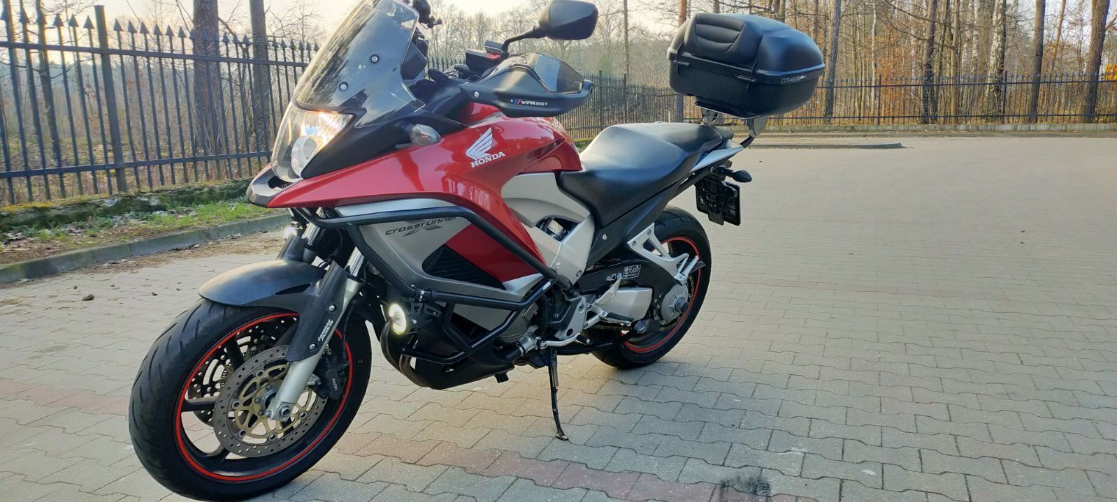 Sprzedam Hondę VFR 800 crossrunner