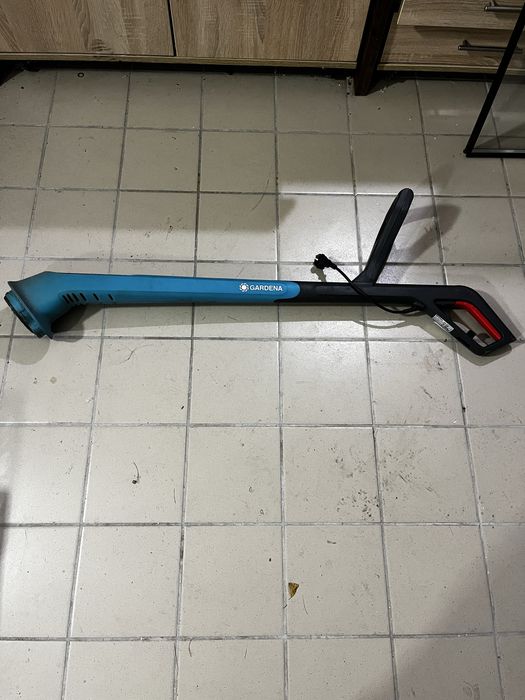 Газонокосарка нога Gardena (БЕЗ мотору) лише пластик