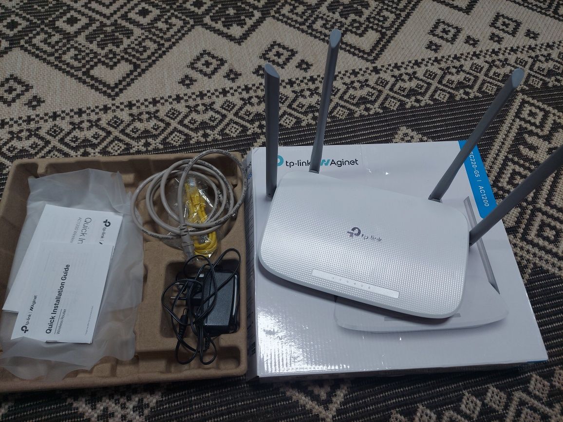 Продам TP-link EC1200-G5 Wireless