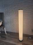 Lampa podłogowa biała tuba używana stan idealny