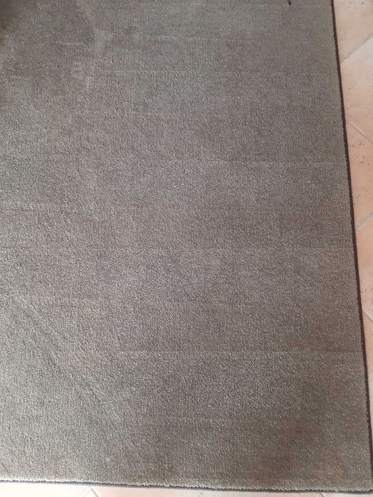 Carpete de sala cor chocolate