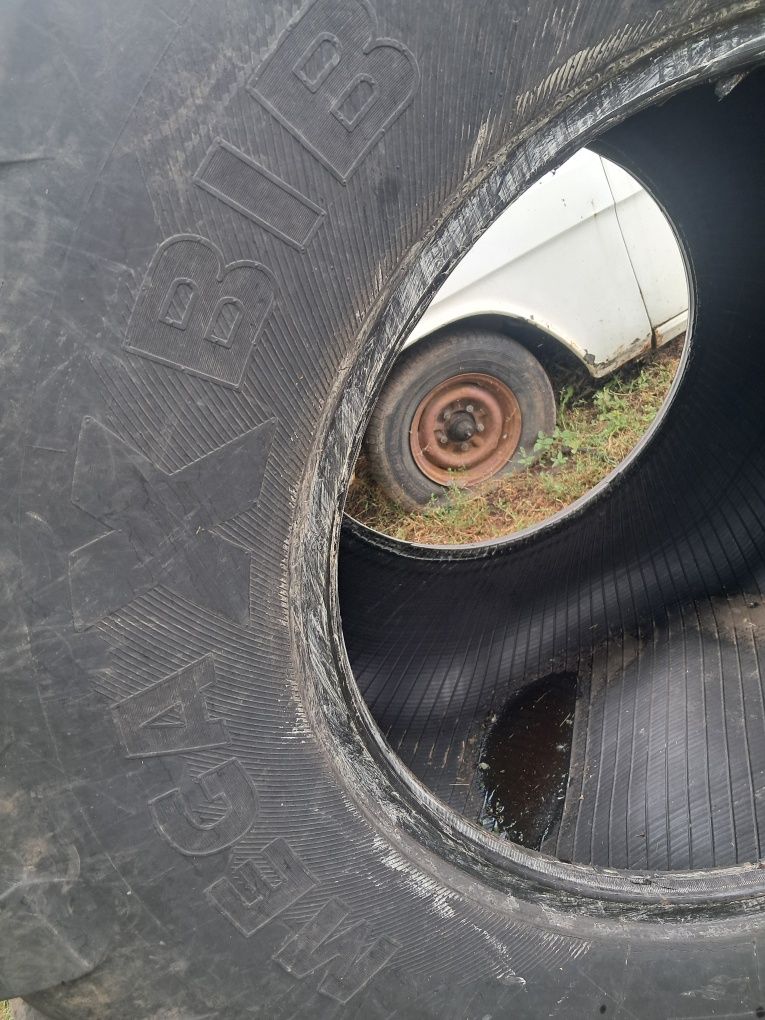 Продам скат на комбайн 1050/50R32