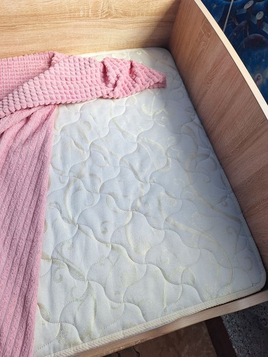 Односпальная кровать