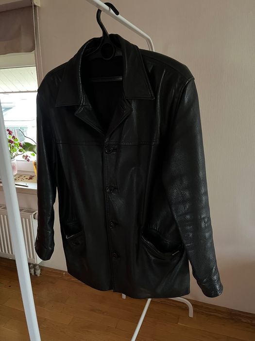 Куртка шкіряна чоловіча 50 -52 розміру чорного кольору