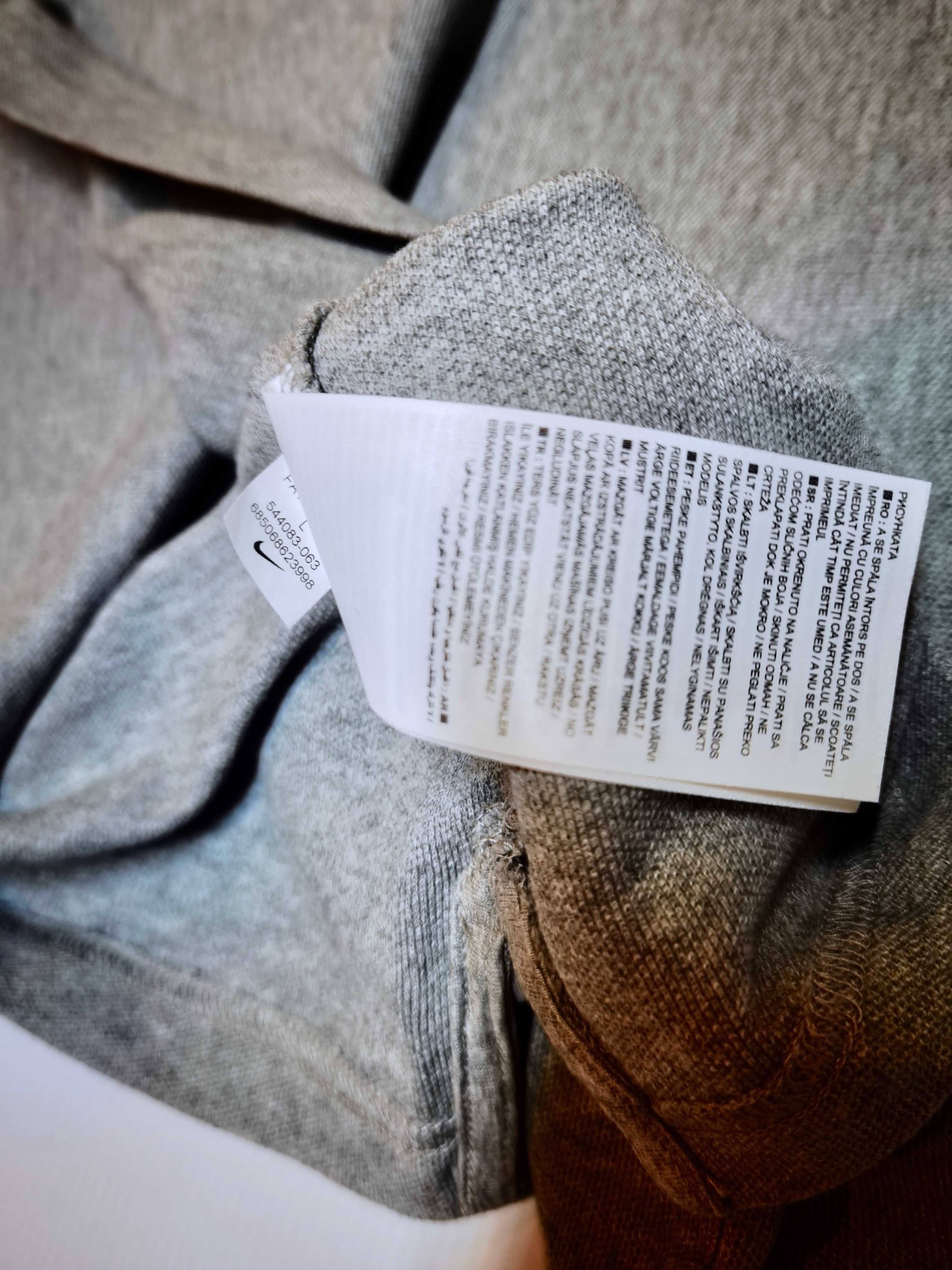 Тенниска футболка Nike L