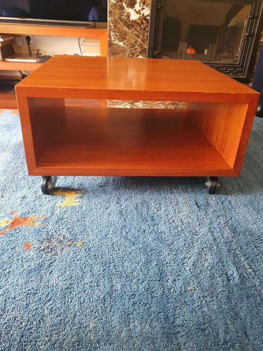 Mesa de apoio sala de estar com rodas