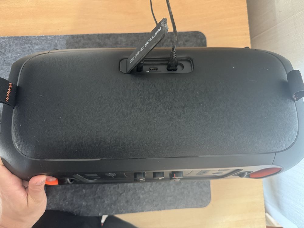 JBL PartyBOX GO Essntial + мікрофон