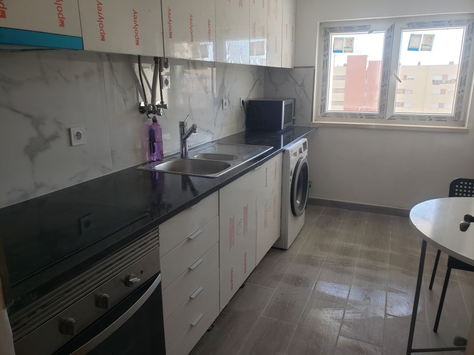 t2 remodelado no monte da caparica