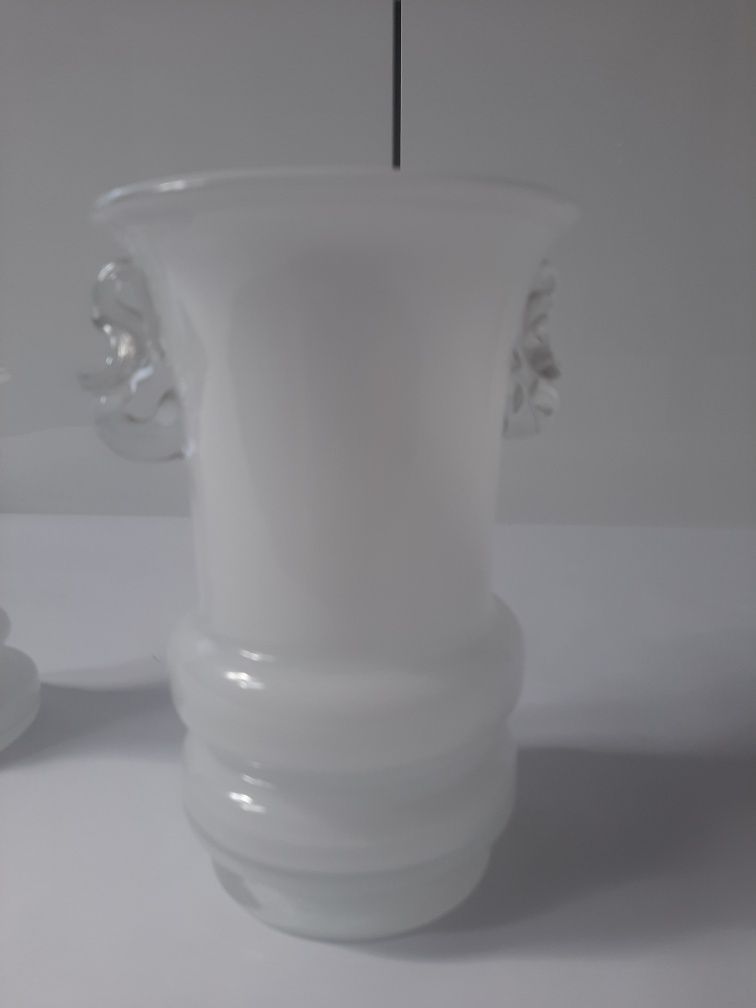 Zestaw wazon i świecznik tarnowiec  mleczny stare szkło Słuczan-Orkusz