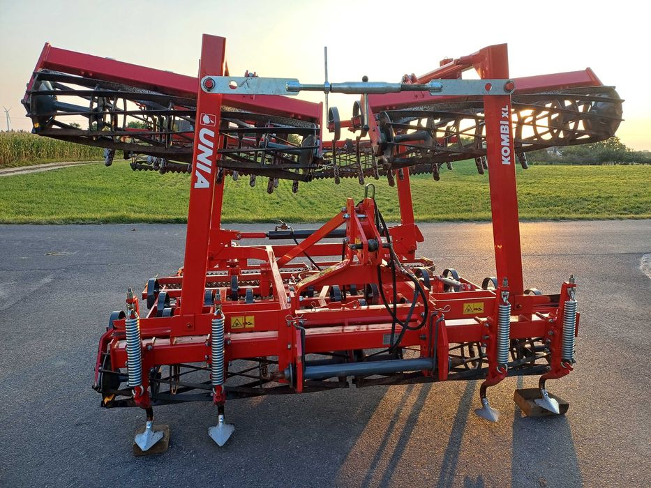 Agregat uprawowy, przedsiewny Unia Kombi 5,6 m ( Expom 5.6 m ) - Ładny