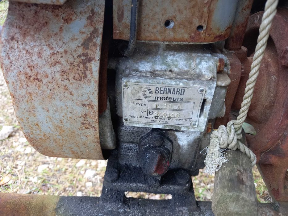 Vendo Motor de Rega Bernard