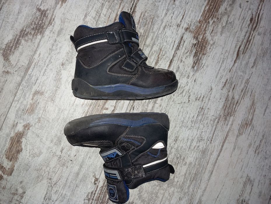 Зимові сапоги.Розмір 25