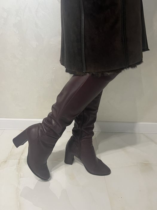 Чоботи жіночі шкіряні