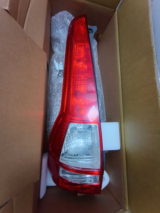 Продам задній лівий ліхтар Хонда срв