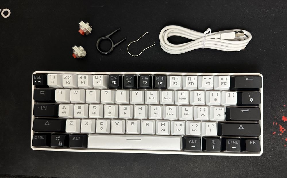 Механічна клавіатура MUCAI MK61 з підсвіткою RGB на червоних світчах