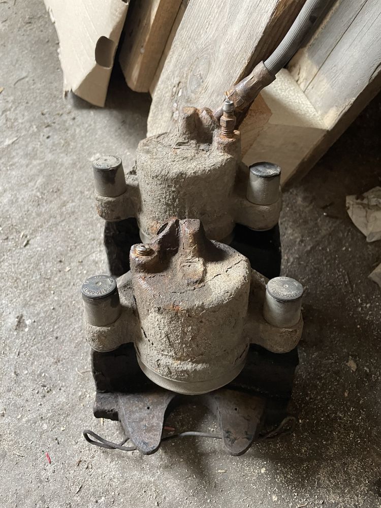 Суппорта форд фокус 2 рест 300mm