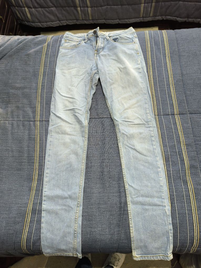 Roupas semi usadas