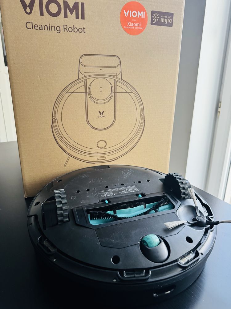 Robot Xiaomi Viomi V-RVCLM21B odkurza i mopuje, jak nowy+ gratisy