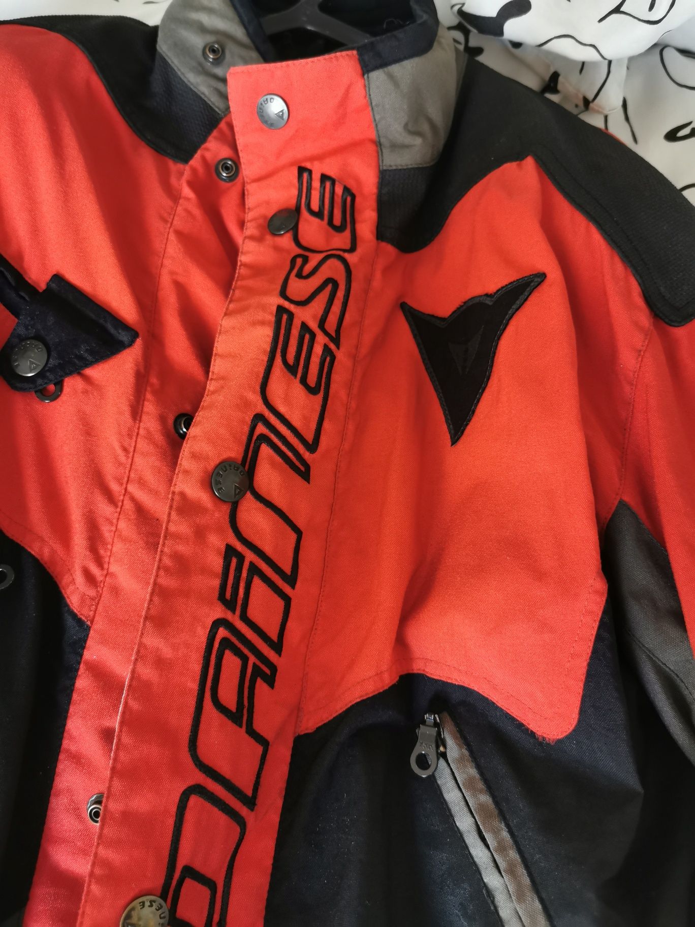Blusão Dainese tamanho 48