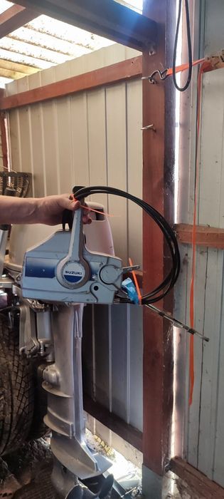 Silnik zaburtowy Suzuki DT 25