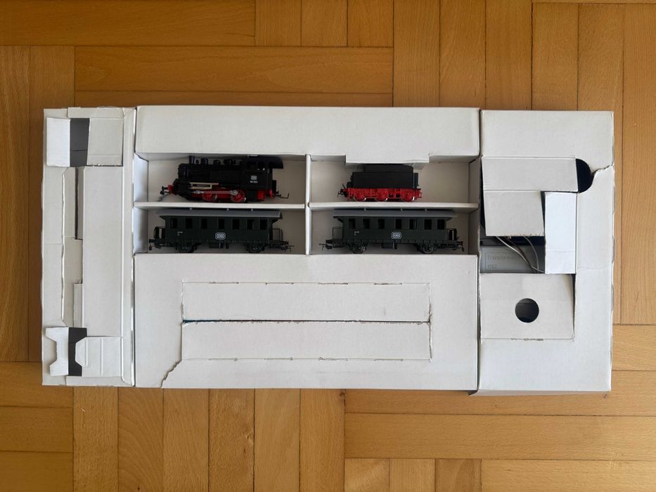 kolejka elektryczna PIKO - HO 1:87