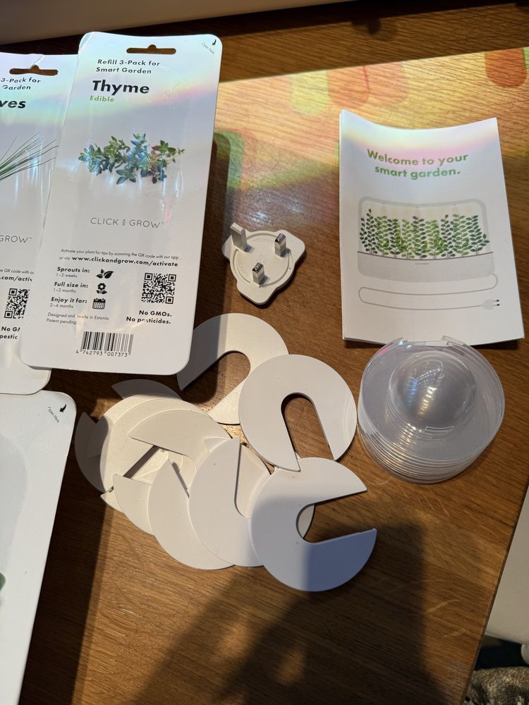 Click and Grow clickandgrow Smart Garden 9 Biały Inteligentna doniczka