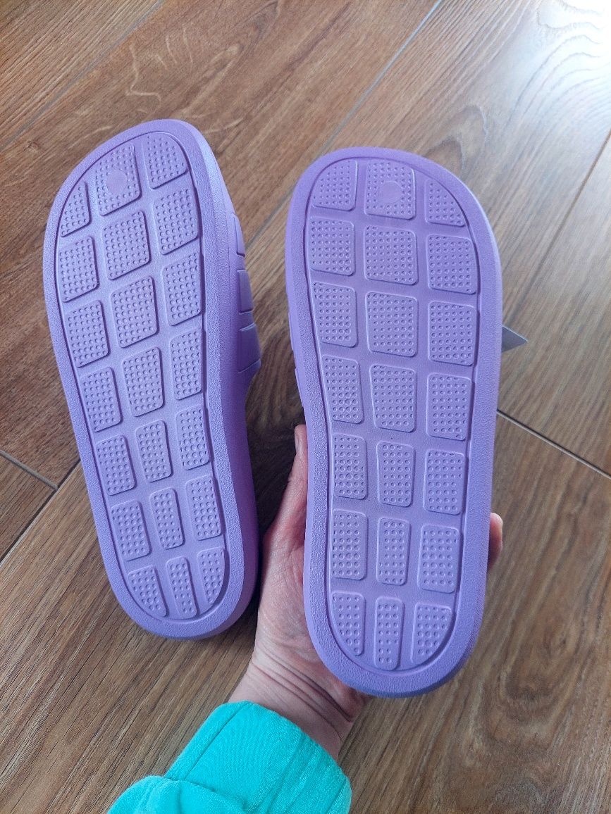 Adidas klapki adilette flow rozmiar 44 1/3