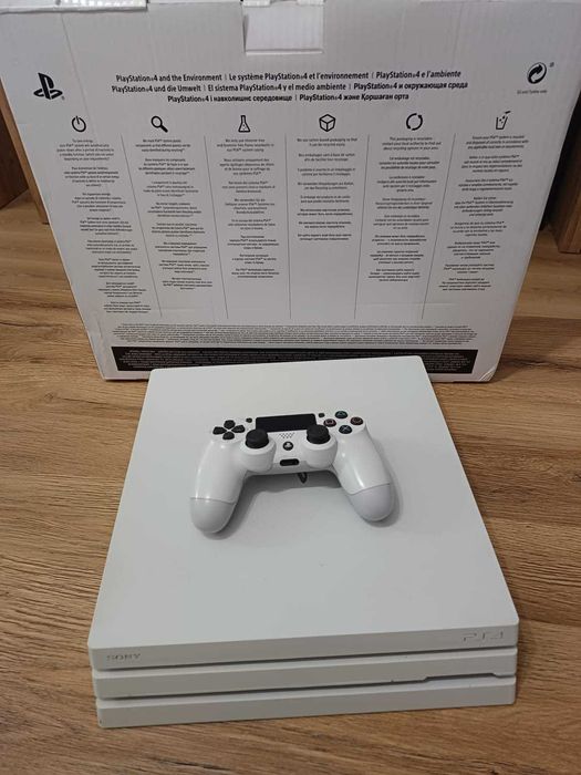Konsola PS4 PRO 1tb CUH-7016b soft 12.02 Biała White