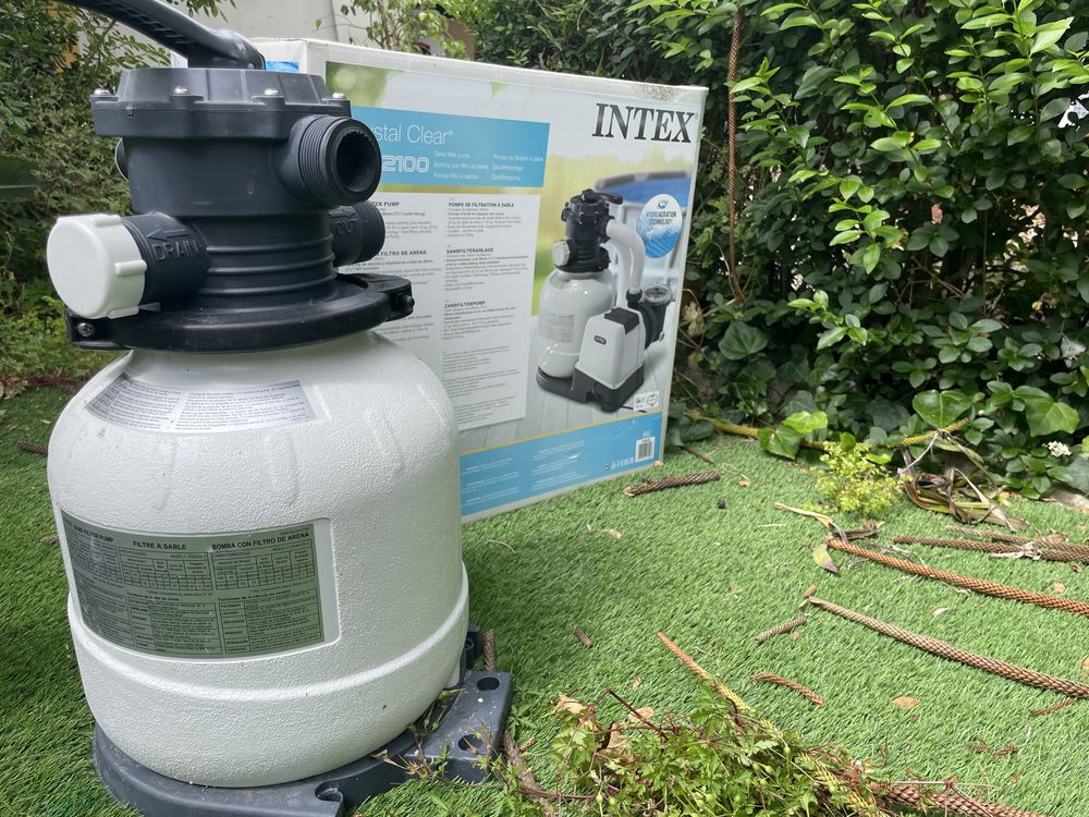 Motor de piscina potente em otimo estado