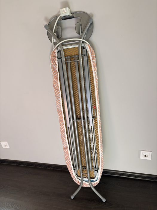 Комплект: праска Tefal + гладильна дошка — стан хороший