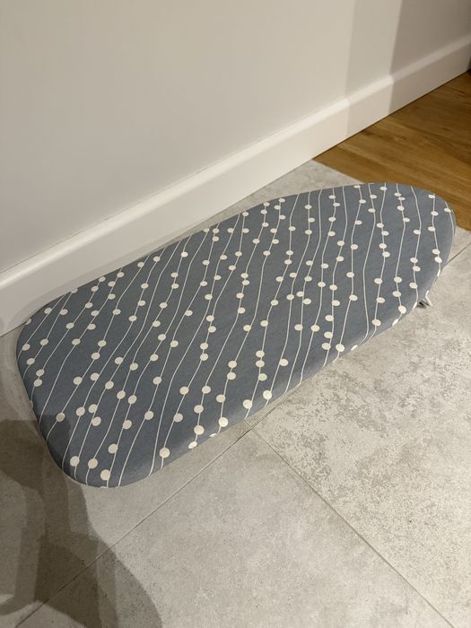 Mała deska do prasowania Ikea