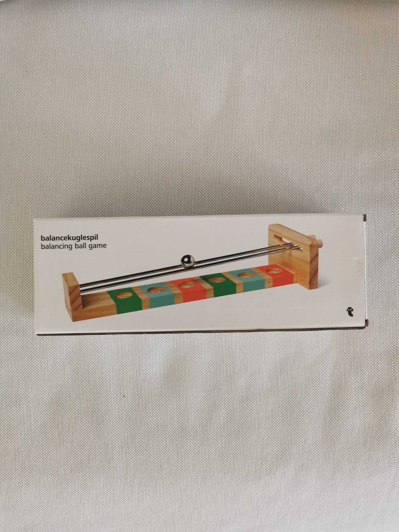 Jogo de Equilíbrio com Bola