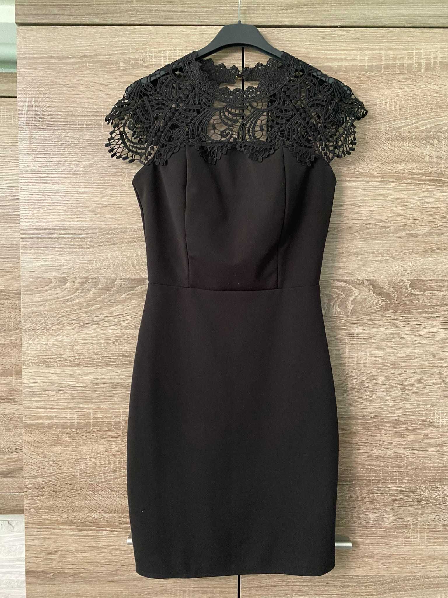 Sukienka mini czarna mała z koronką S 36 prześwitująca elegancka