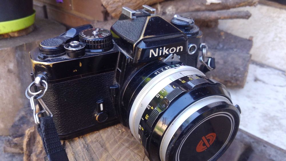 Nikon fe +  Nikkor 50mm 1.4