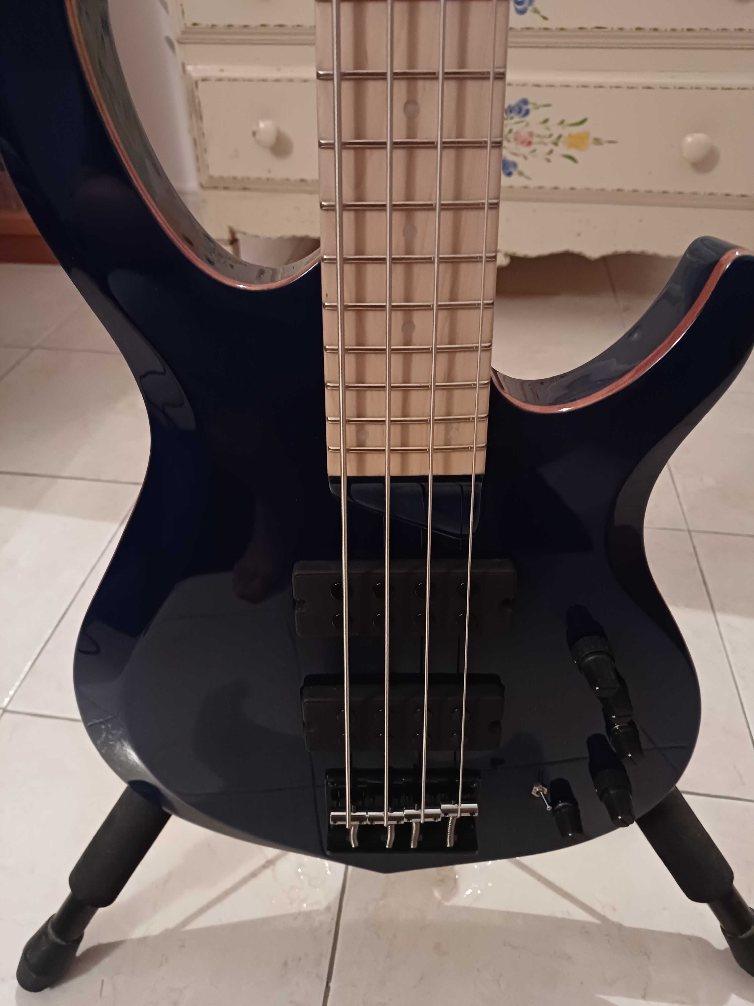 Marcus Miller M2