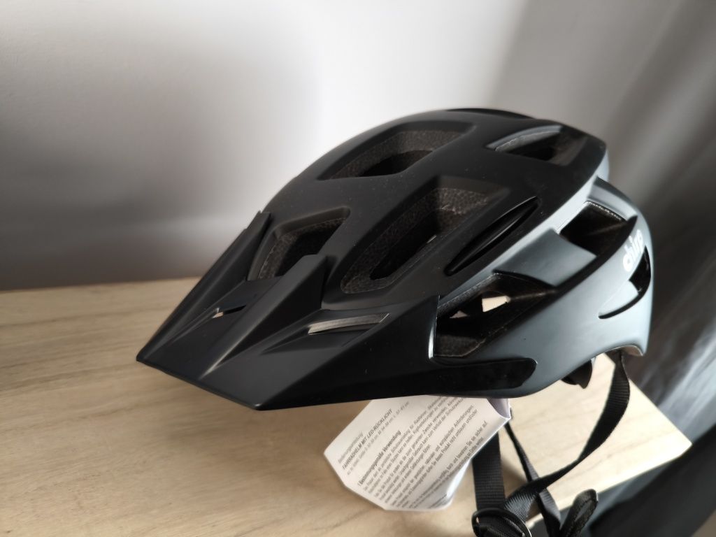 Nowy firmowy kask rowerowe z LED oświetleniem s,m,l różne rozmiary