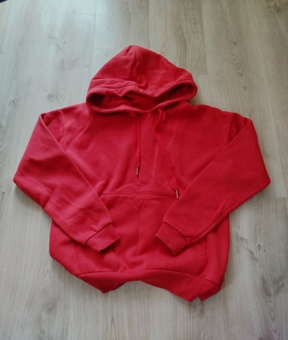 Ocieplana czerwona bluza z kapturem