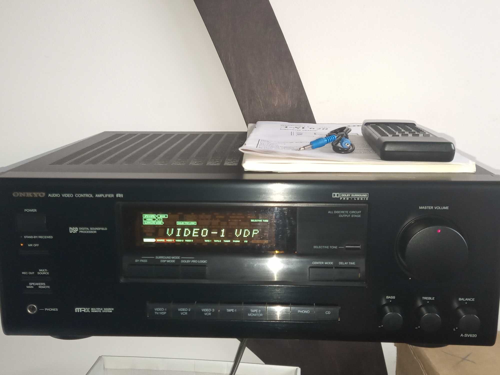 Amplituner wzmacniacz ONKYO A-SV620  prawie nowy.